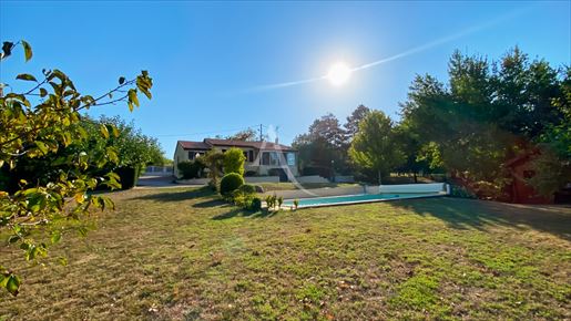 Maison 4 pièces 100 m² · à Fumel · 100 m² · 228 000 €