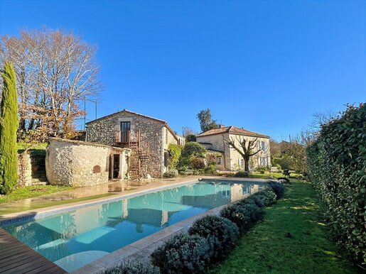 Maison 5 pièces 155 m² · à Roquecor · 155 m² · 458 000 €