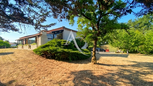 Maison 8 pièces 185 m² · à Montayral · 185 m² · 244 000 €