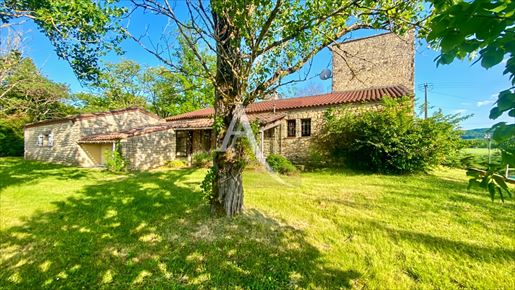 Maison 9 pièces 197 m² · à Montayral · 197 m² · 225 000 €