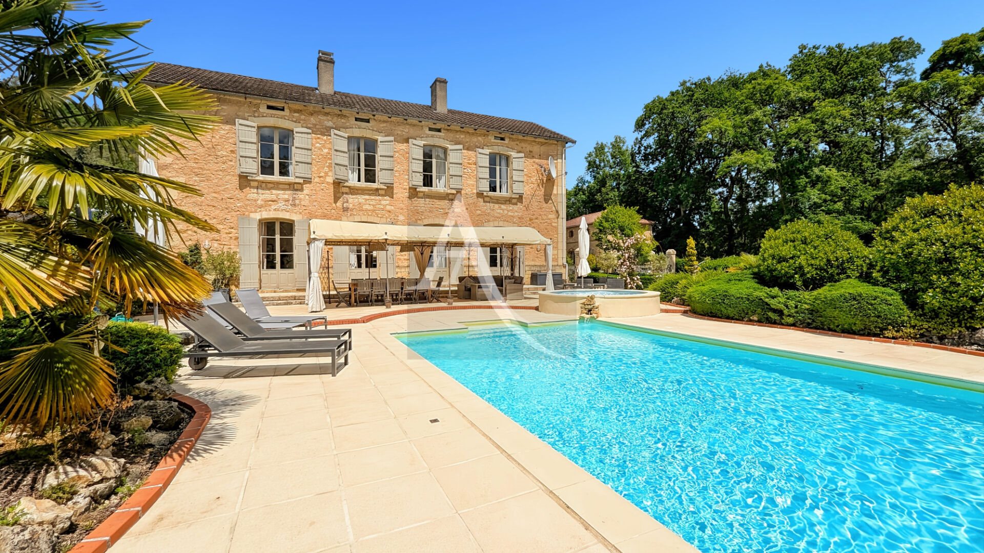 Maison à vendre, 717m², Saint-Front-sur-Lémance