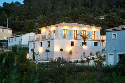 Maison 7 pièces 218 m² · à Roquebrun · 218 m² · 599 000 €