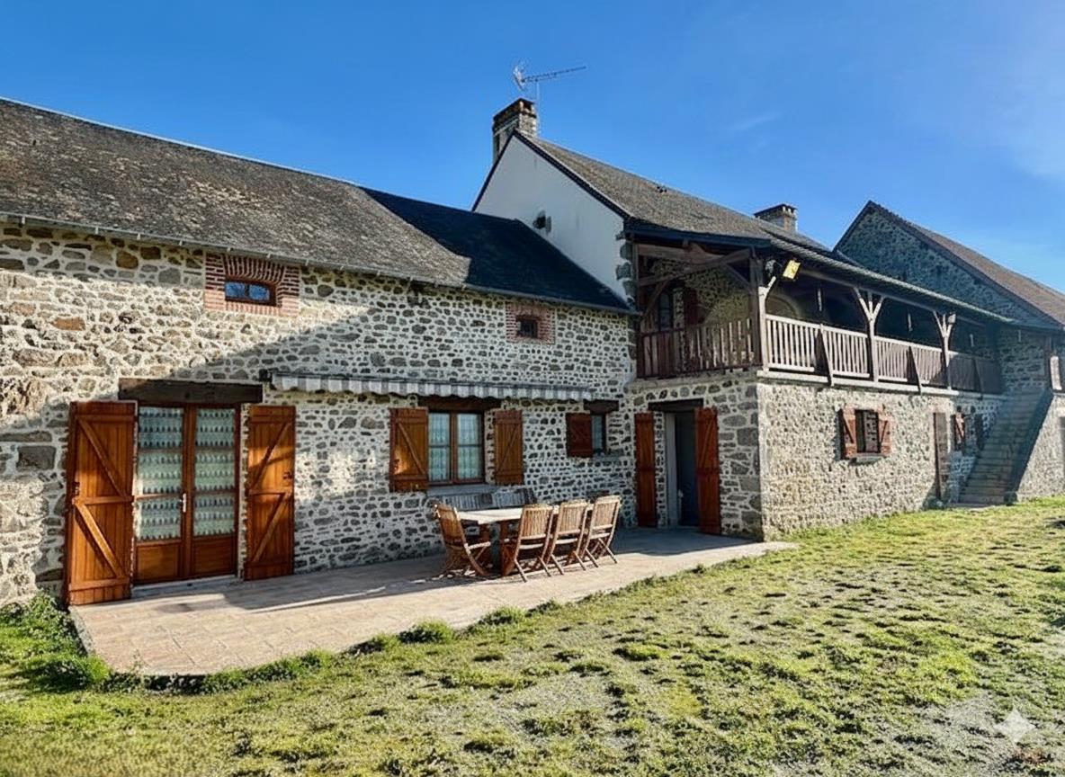 Maison à vendre, 326m², Gouzon