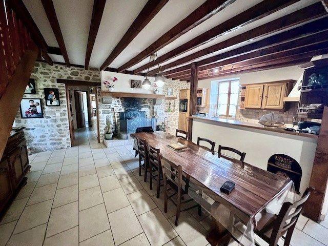 Maison à vendre, 326m², Gouzon