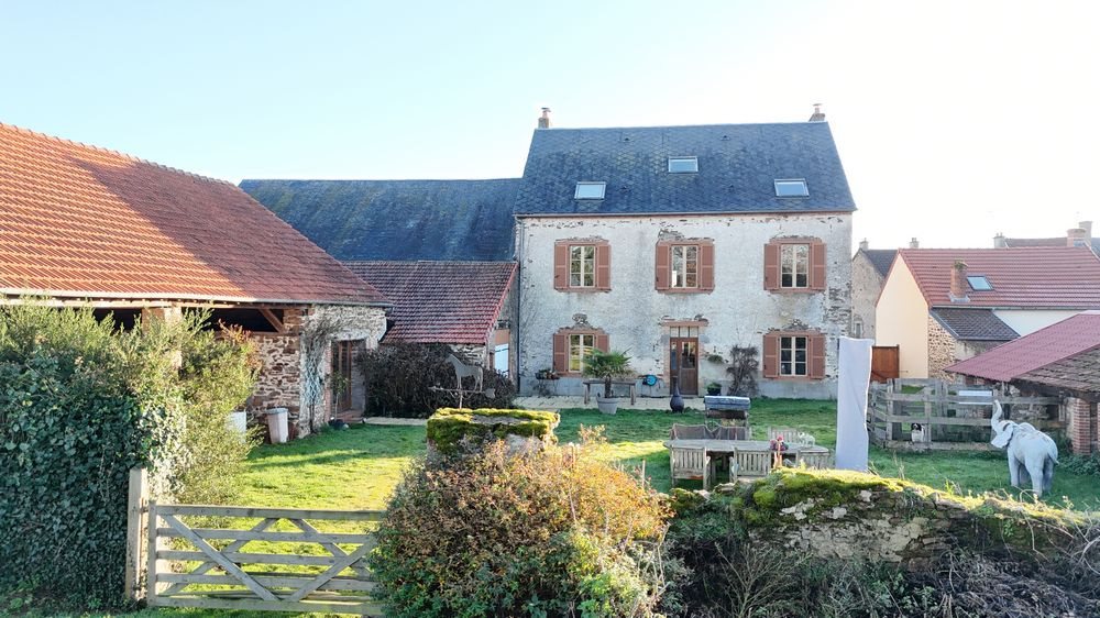 Maison à vendre, 264m², Boussac