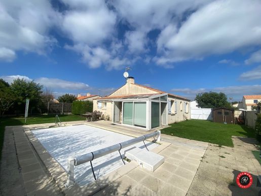 Maison 5 pièces 100 m² · à Coëx · 100 m² · 250 000 €