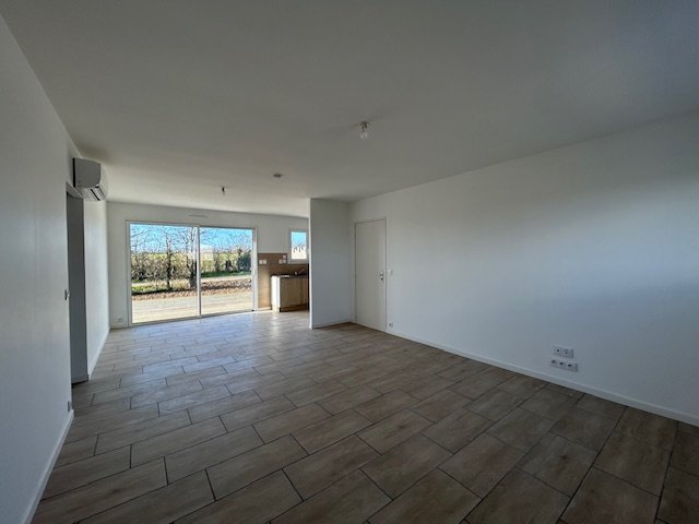 Maison à louer, 76m², Saint-Paul-Mont-Penit
