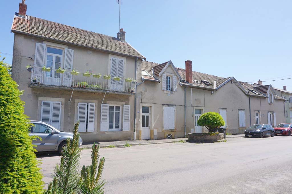 Maison à vendre, 400m², Charolles