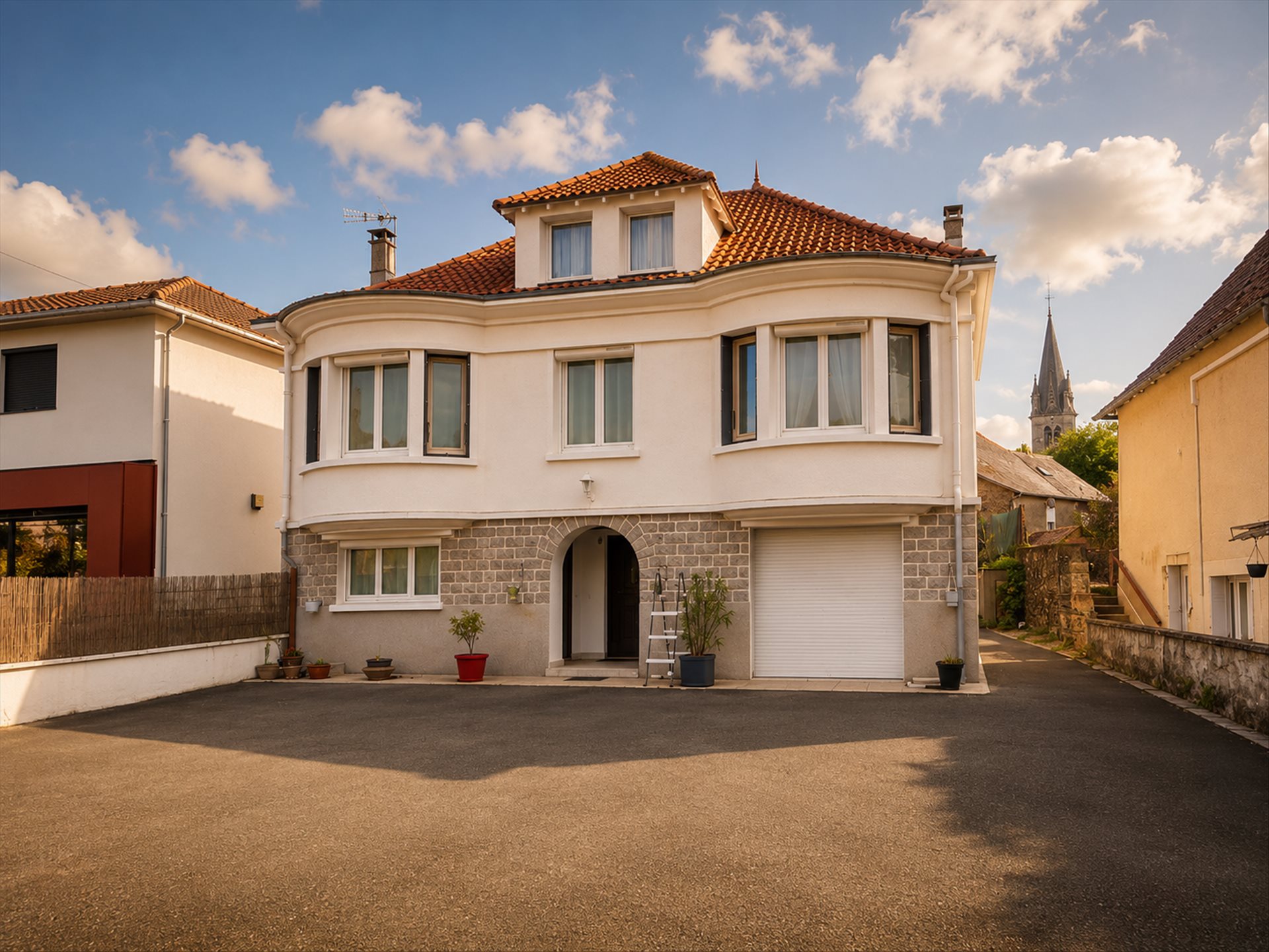 6 pièces 185 m² · à Lanouaille · 185 m² · 239 500 €