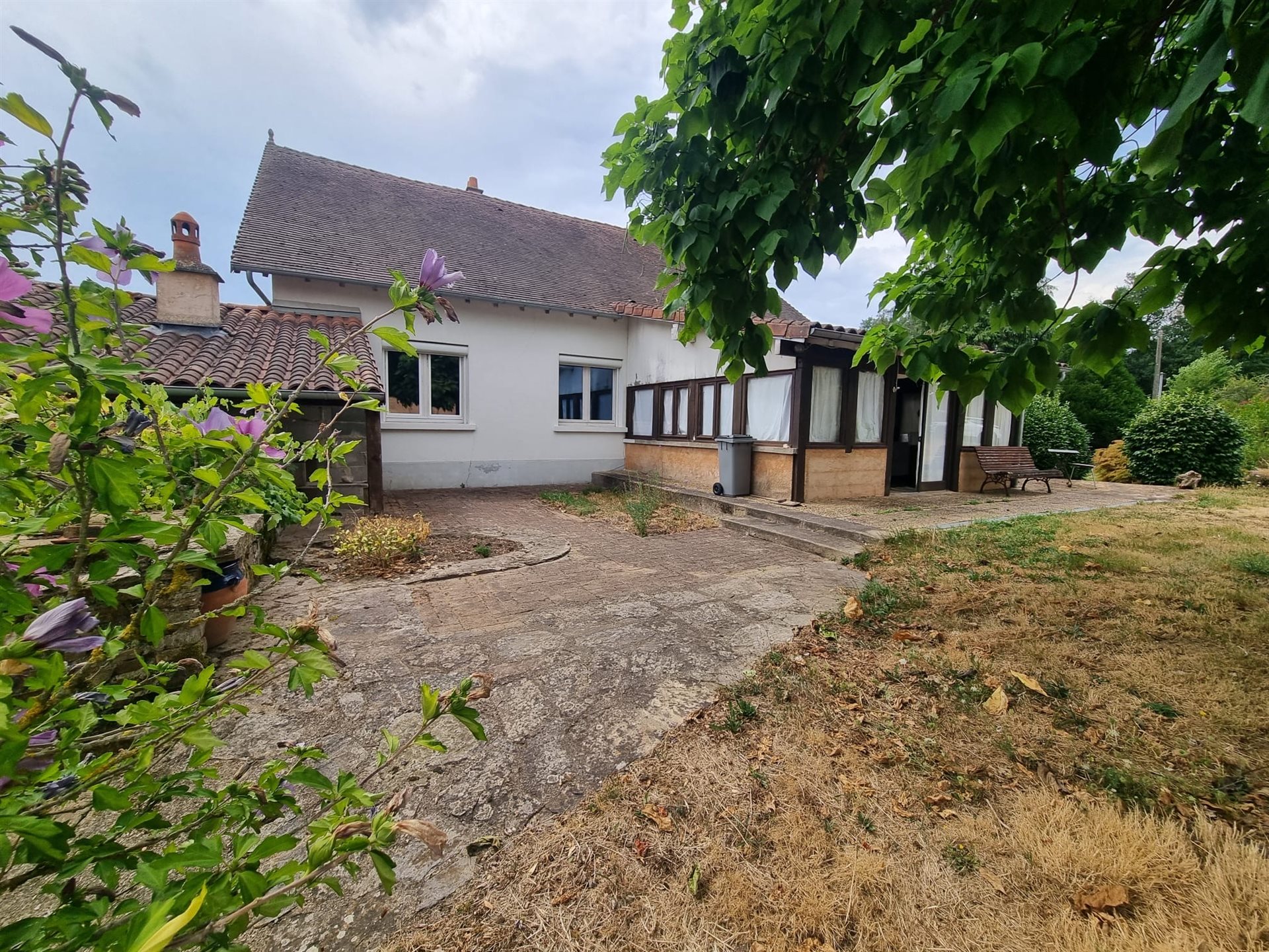 Maison 5 pièces 195 m² · à Saint-Yrieix-la-Perche · 195 m² · 192 500 €