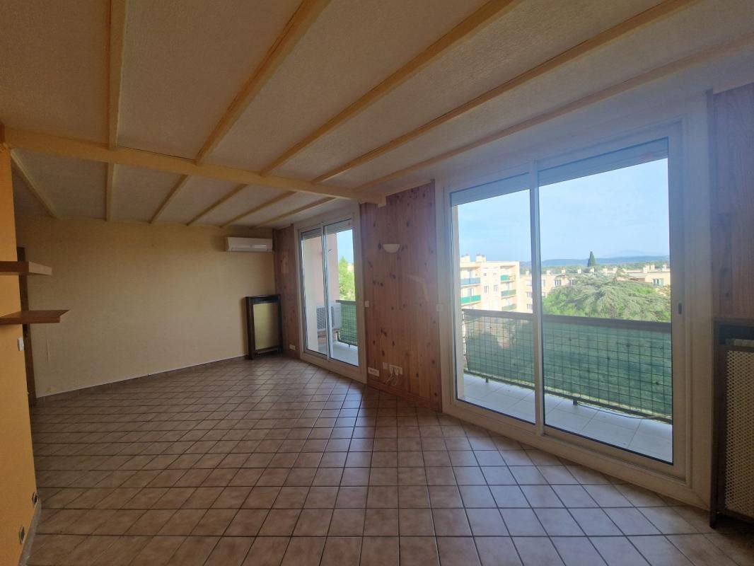 Appartement à louer, 66m², Pont-Saint-Esprit