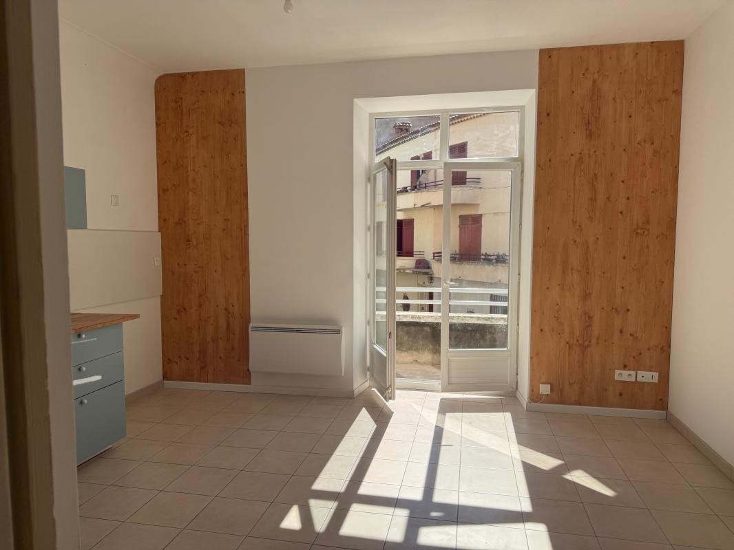 Appartement à louer, 45m², Pont-Saint-Esprit