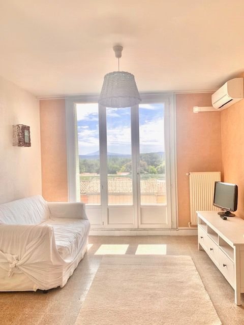 Appartement à louer, 66m², Pont-Saint-Esprit
