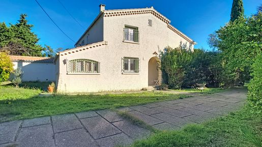 Maison 10 pièces 195 m² · à Aubignan · 195 m² · 380 000 €