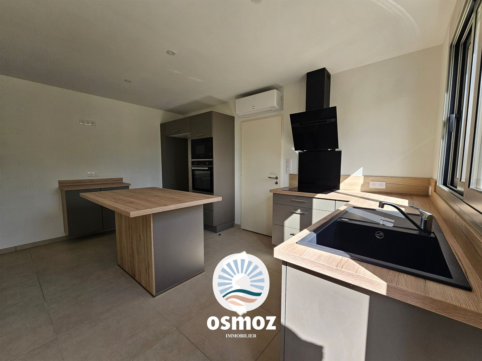 Maison à vendre, 162m², Saint-Laurent-de-la-Prée