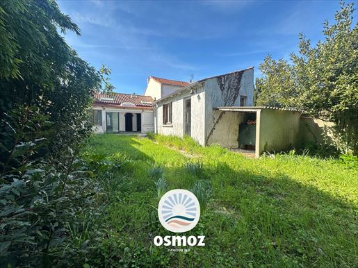 4 pièces 105 m² · à La Rochelle · 105 m² · 430 000 €