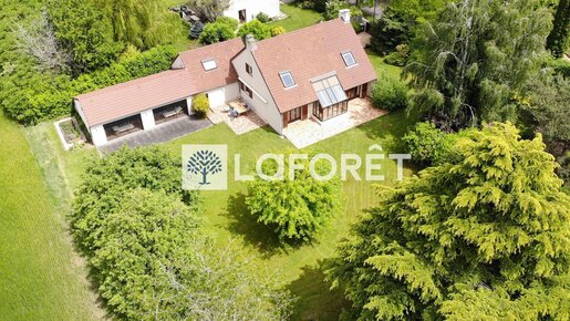 Maison 8 pièces 162 m² · à Feucherolles · 162 m² · 899 000 €