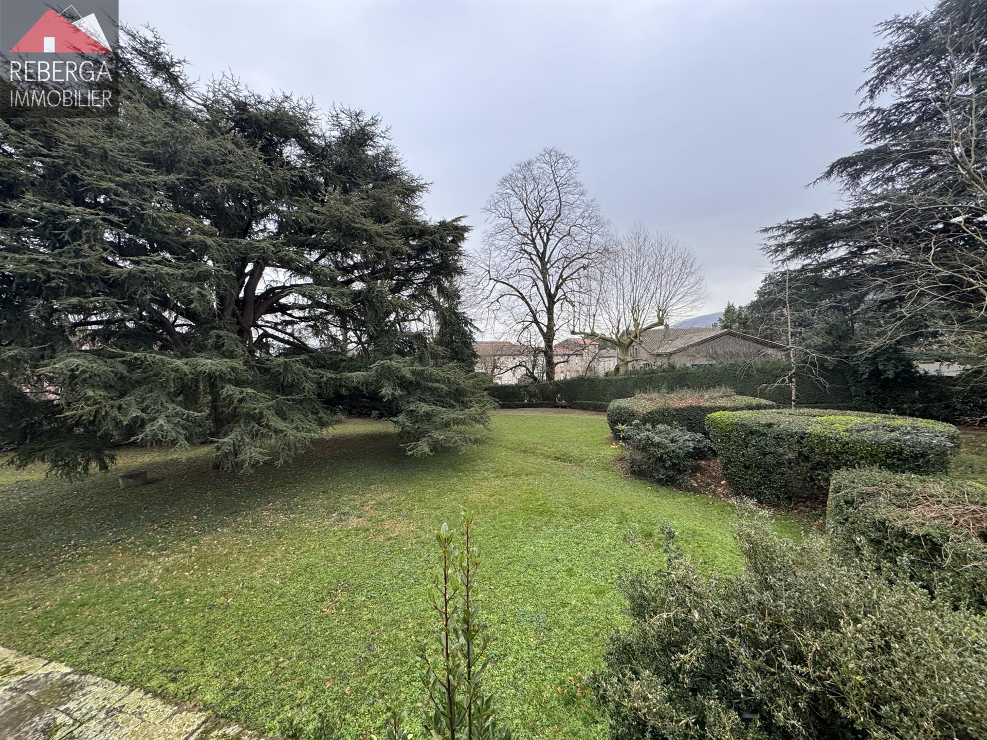 Maison à vendre, 335m², Aussillon