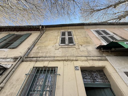 Maison 3 pièces 67 m² · à Arles · 67 m² · 80 000 €