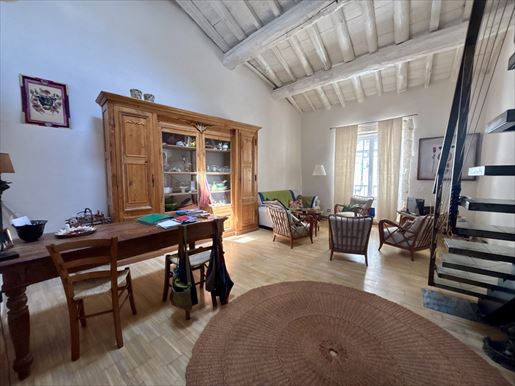 Appartement 3 pièces 66 m² · à Arles · 66 m² · 250 000 €