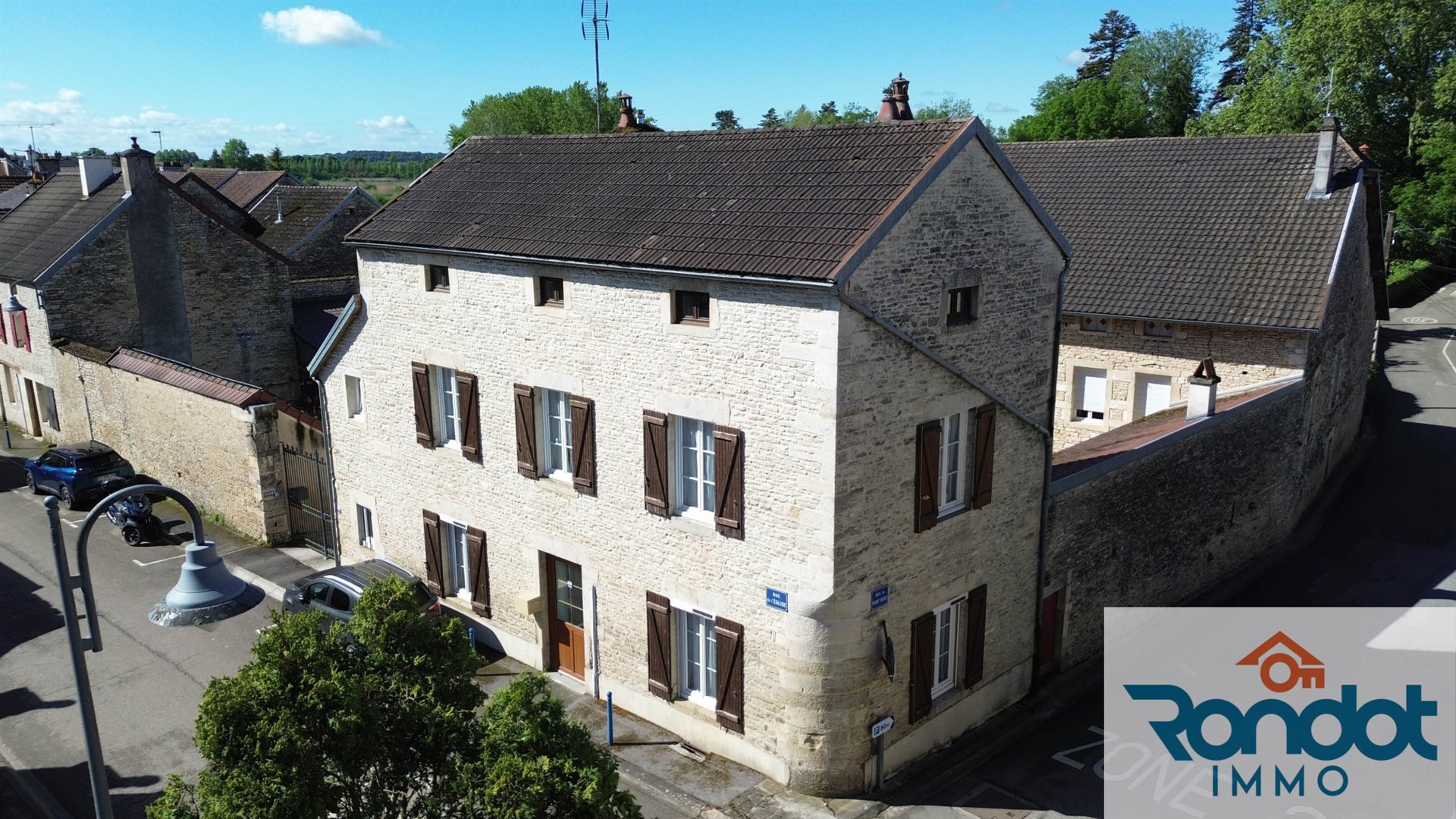 Maison à vendre, 142m², Fontaine-Française