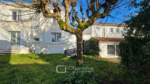 10 pièces 280 m² · à Saint-Georges-de-Didonne · 280 m² · 575 000 €