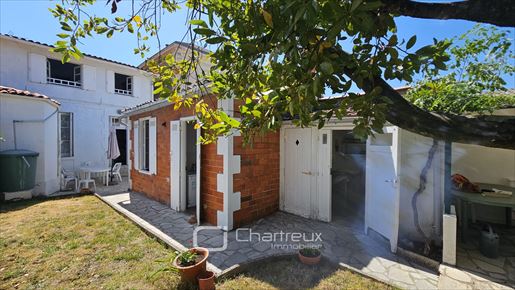 Maison 8 pièces 123 m² · à Royan · 123 m² · 450 000 €