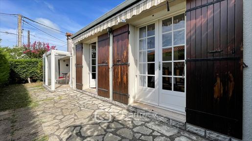 Maison 5 pièces 83 m² · à Saint-Georges-de-Didonne · 83 m² · 325 000 €