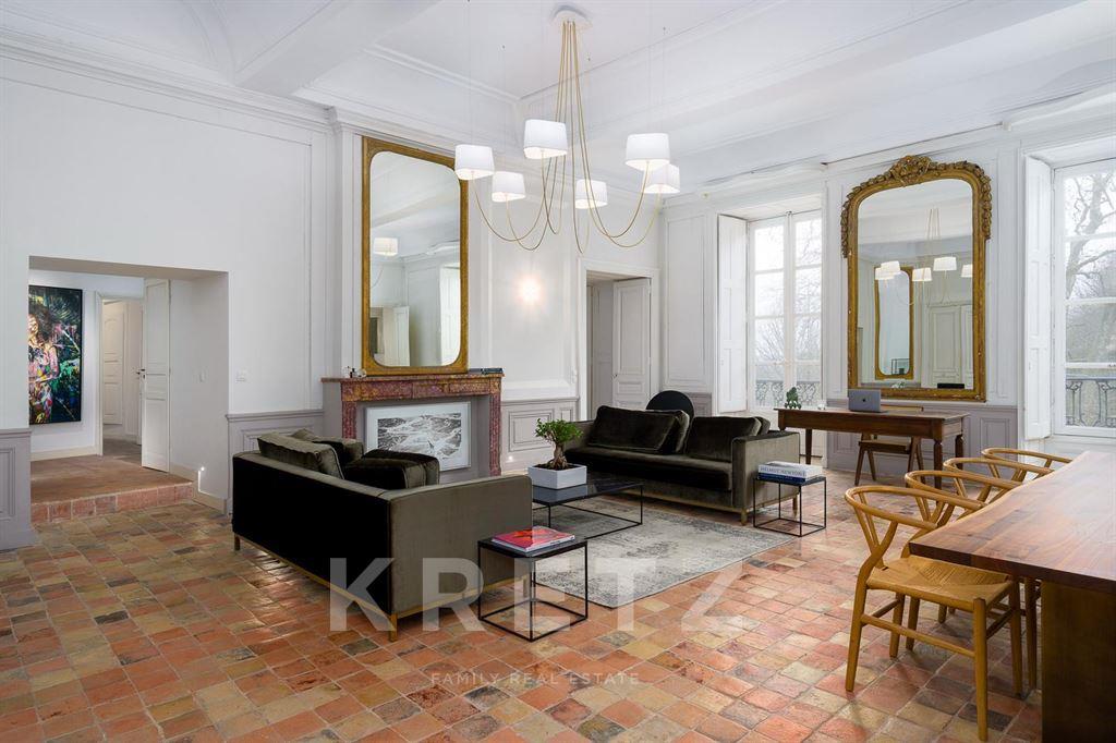 Appartement à vendre, 140m², Curis-au-Mont-d'Or