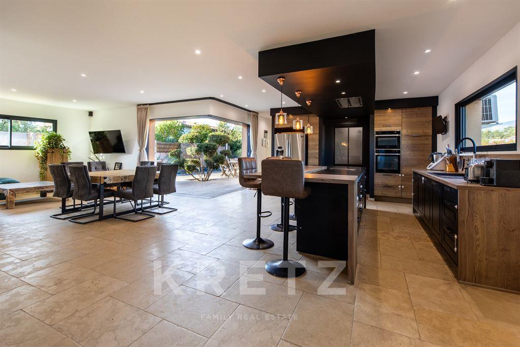 Maison à vendre, 145m², Lecci