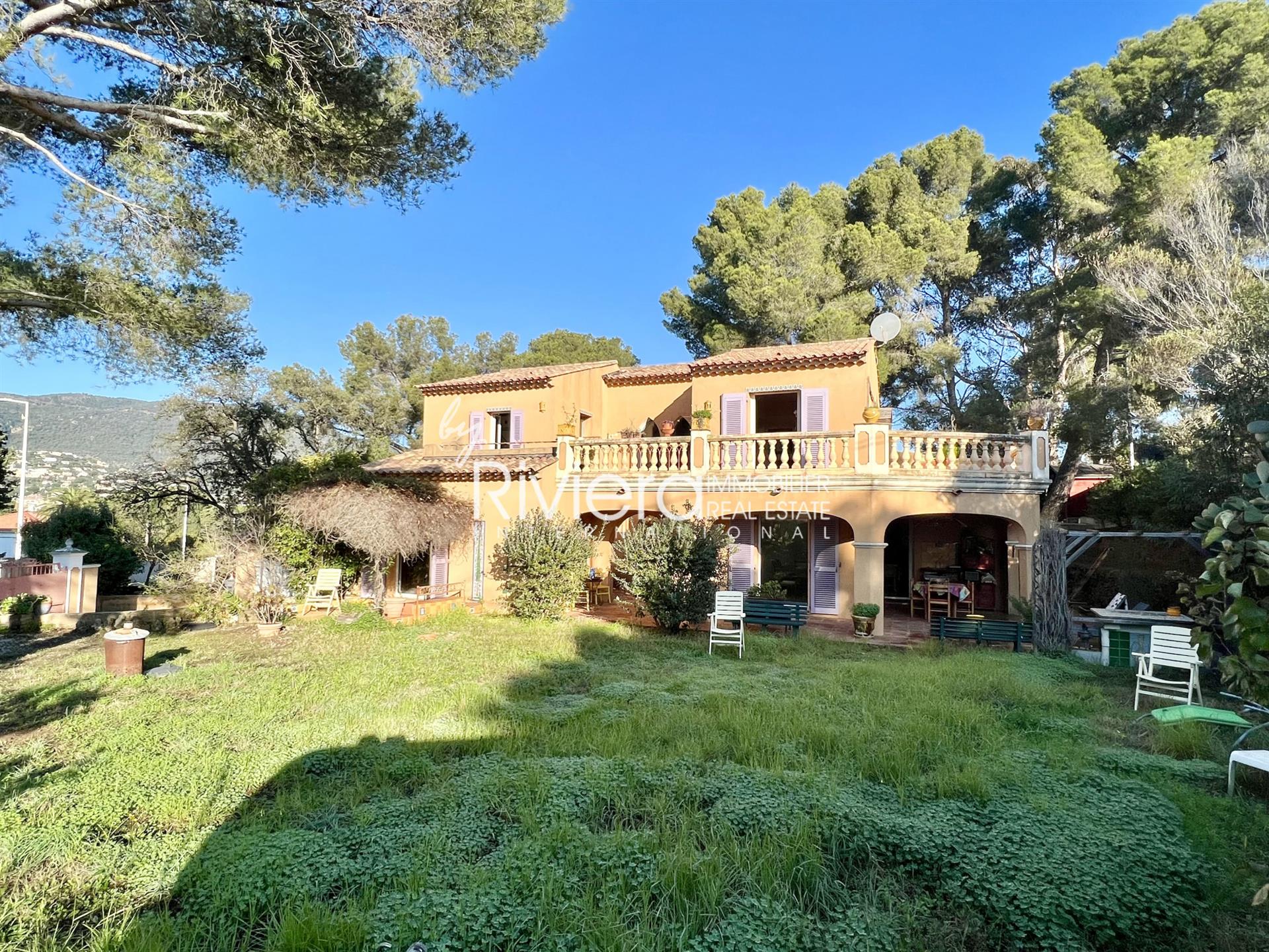 Maison à vendre, 184m², Cavalaire-sur-Mer