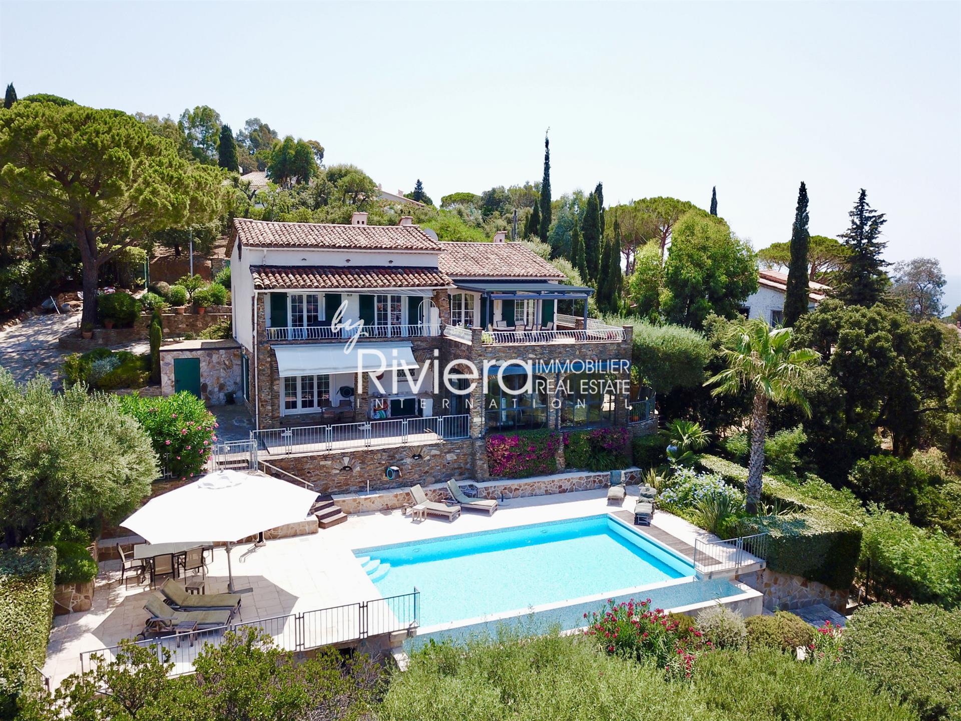 Maison à vendre, 178m², La Croix-Valmer
