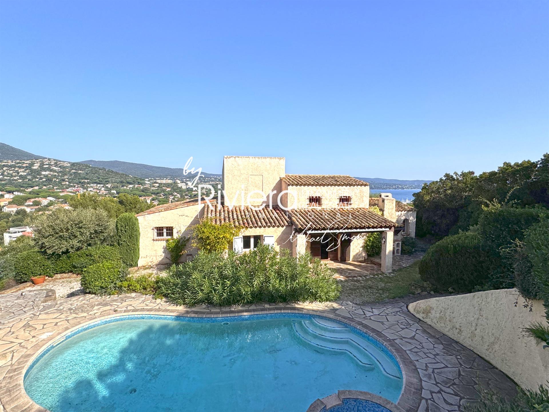 Maison à vendre, 190m², Cavalaire-sur-Mer
