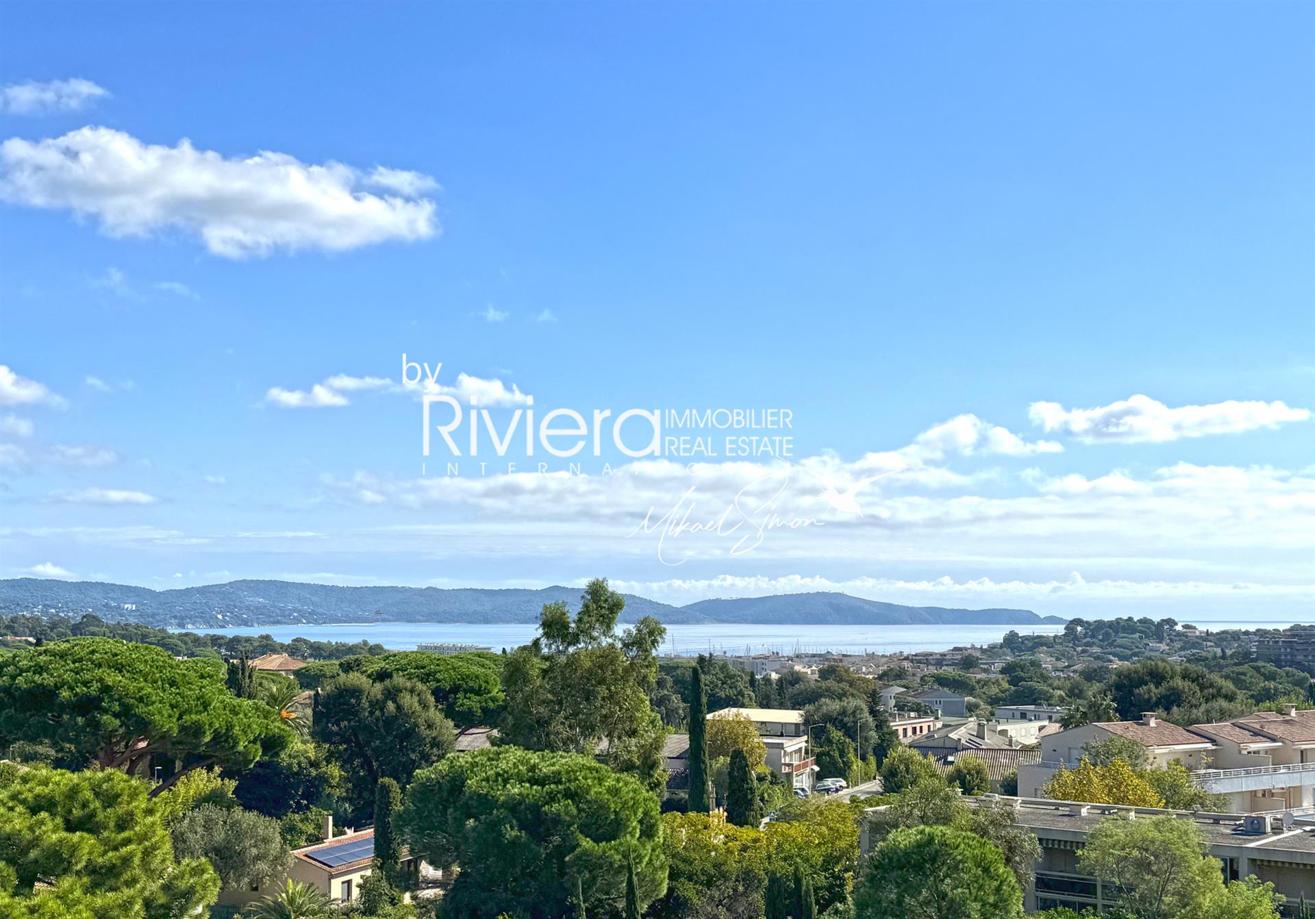 Appartement à vendre, 135m², Cavalaire-sur-Mer