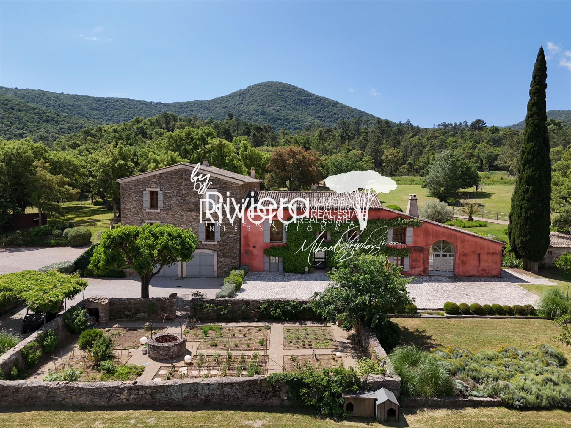 Maison à vendre, 700m², Le Lavandou