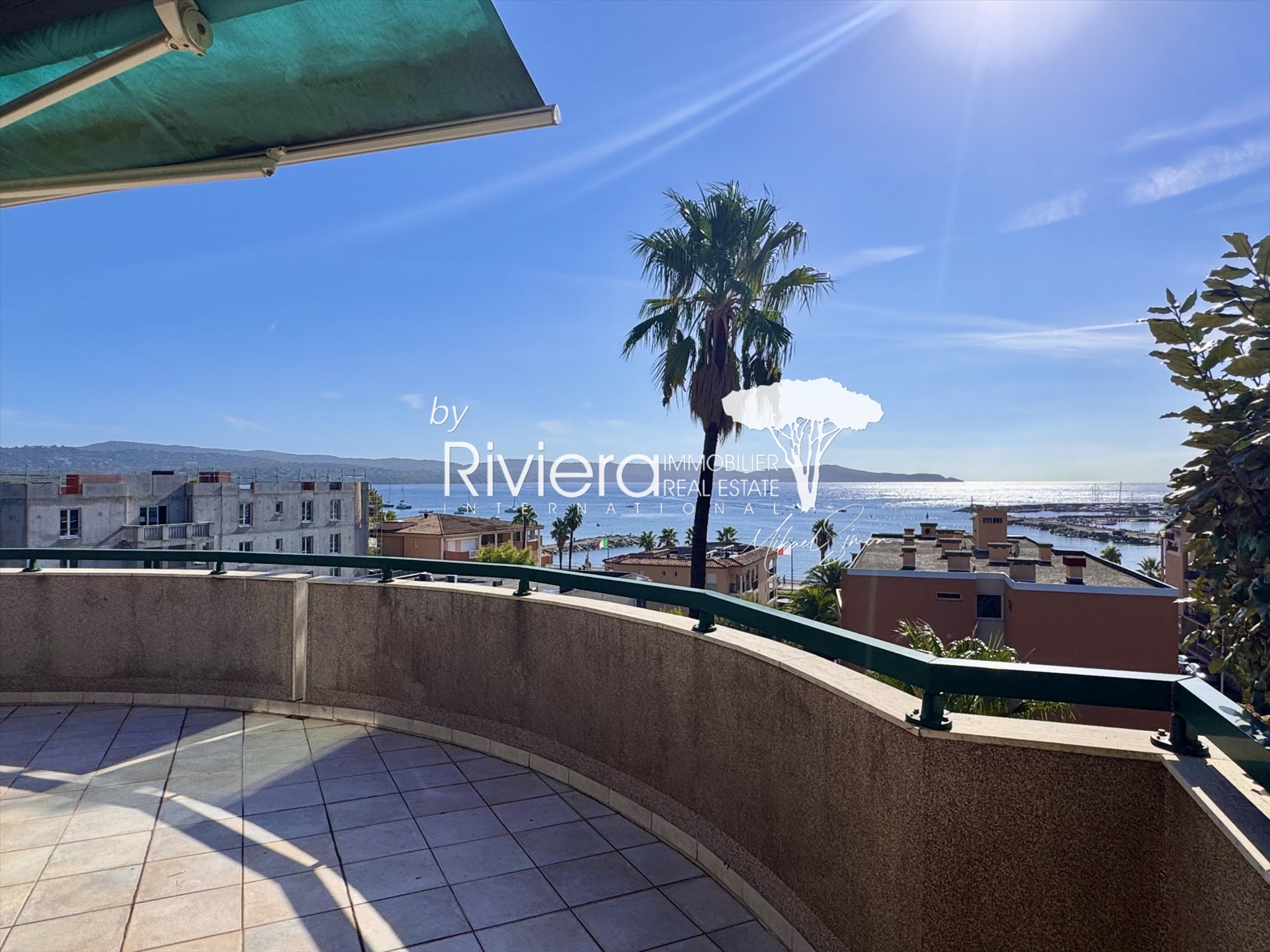 Appartement à vendre, 86m², Cavalaire-sur-Mer