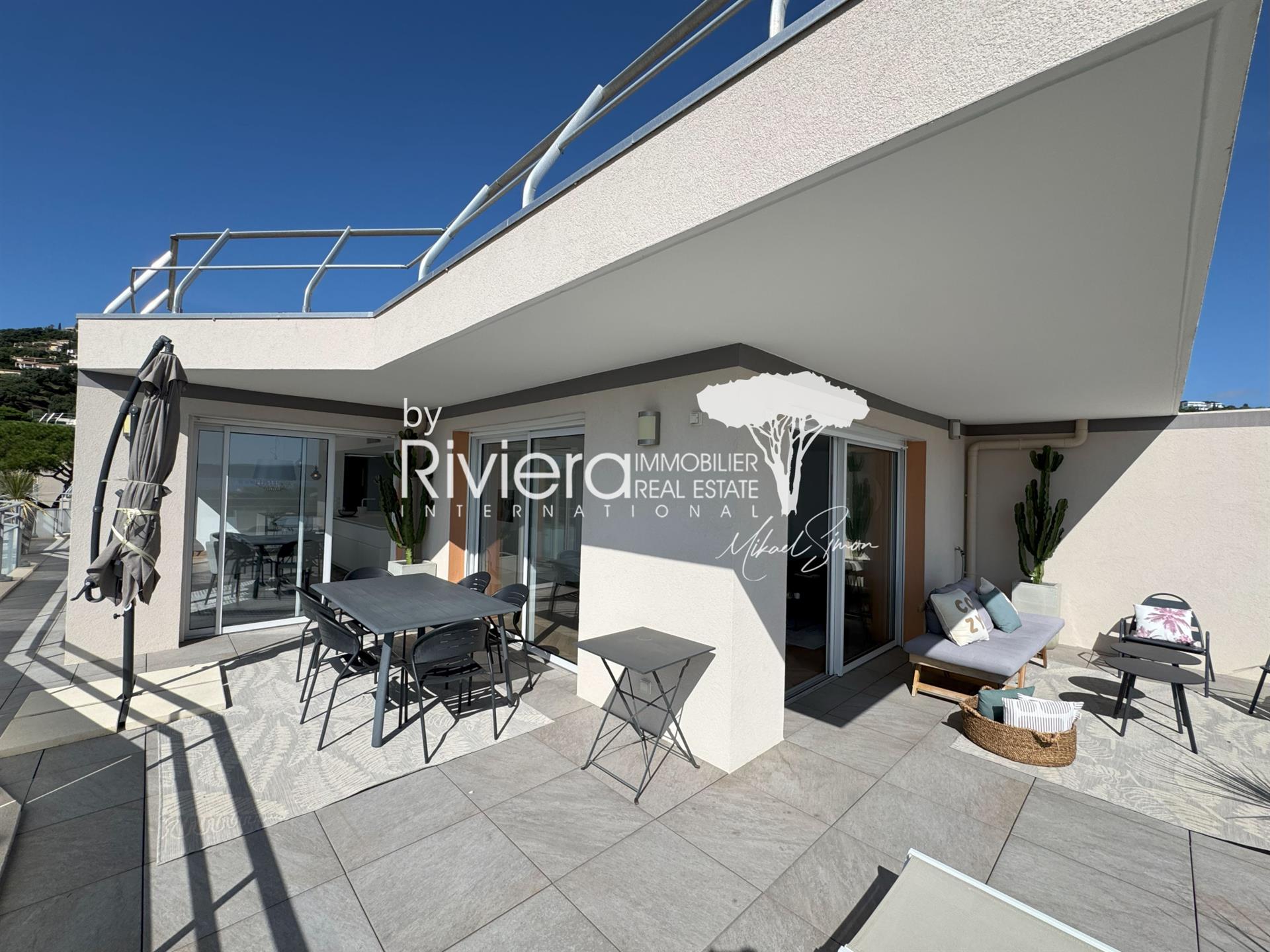 Appartement à vendre, 147m², Cavalaire-sur-Mer