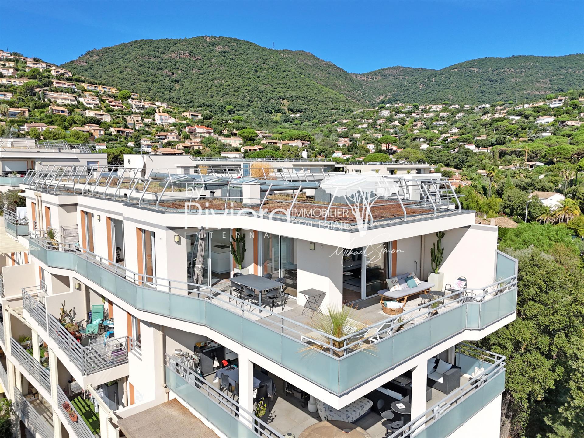 Appartement à vendre, 147m², Cavalaire-sur-Mer