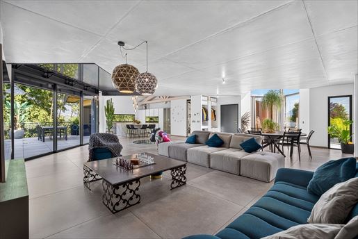 Maison 7 pièces 308 m² · à Chambéry · 308 m² · 1 299 000 €