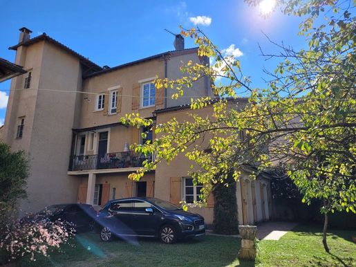 Maison 12 pièces 252 m² · à Cahors · 252 m² · 435 500 €