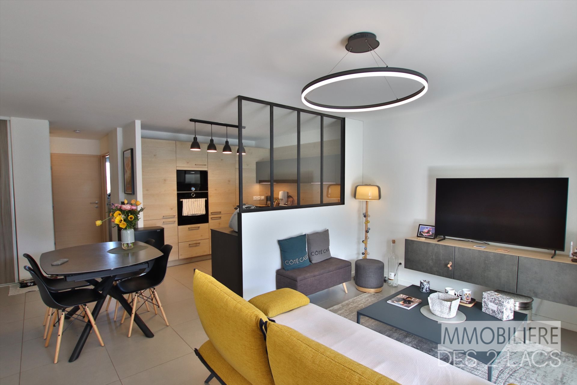 Modern apartment in a recent building - Pleasant terrace - Cellar and garage included