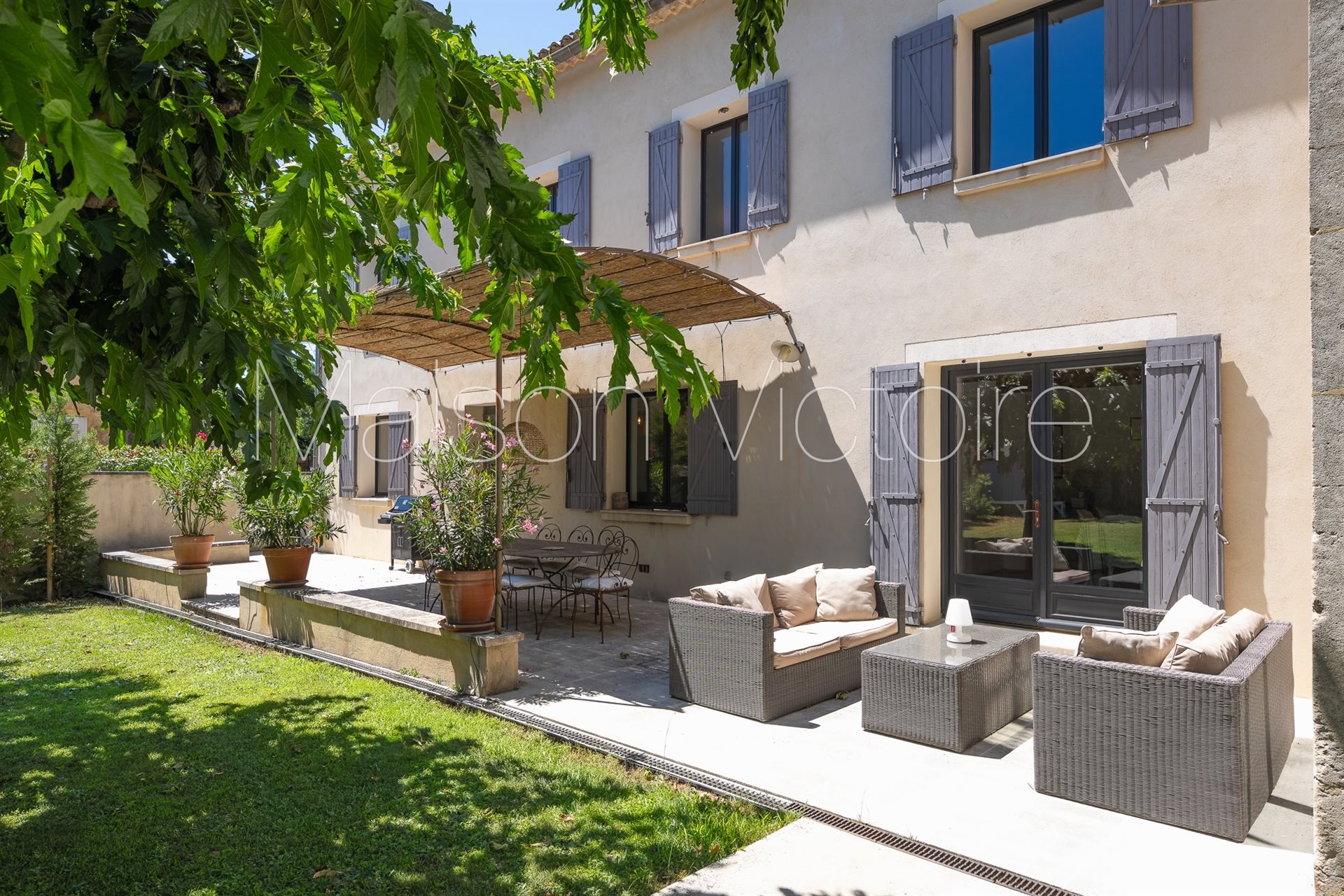 Maison à vendre, 300m², Oppède