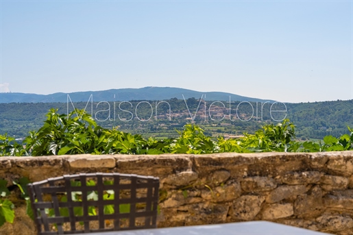 Lacoste (Vaucluse) photo 2