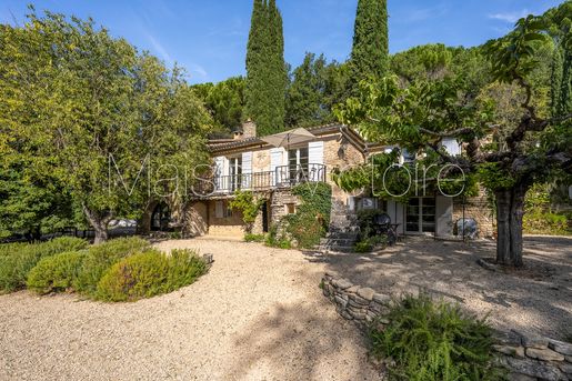 Goult (Vaucluse) photo 2