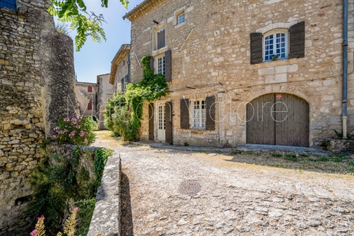 Oppède (Vaucluse) photo 2