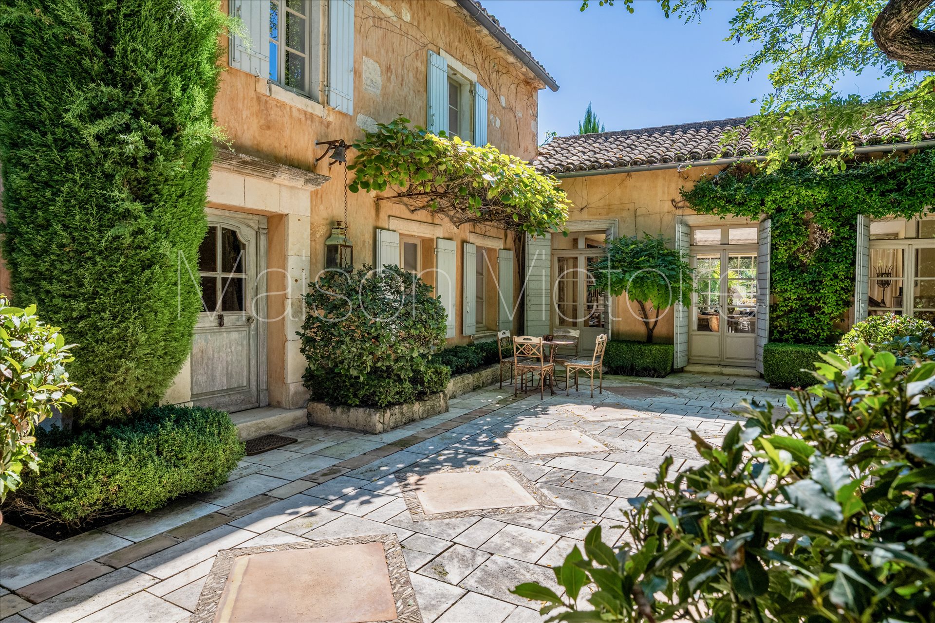 Maison à vendre, 550m², Oppède