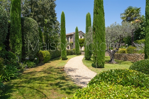 Cabrières-d'Avignon (Vaucluse) photo 2