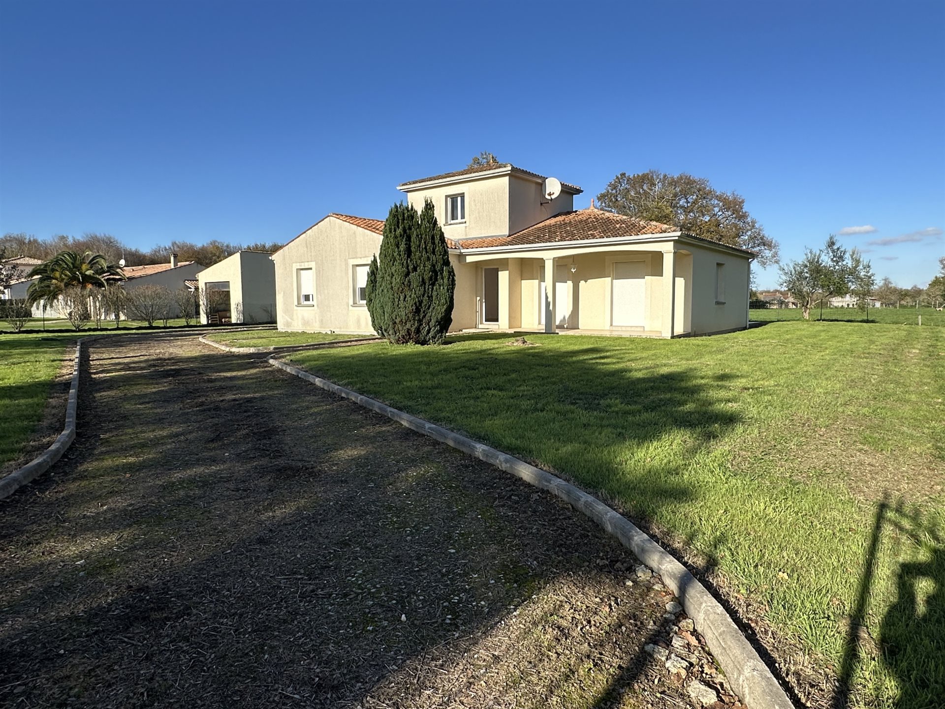 Maison à vendre, 150m², Varzay