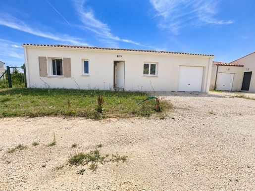 4 pièces 93 m² · à Saint-Bris-des-Bois · 93 m² · 227 900 €
