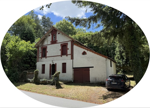 5 pièces 85 m² · à Marcillat-en-Combraille · 85 m² · 43 500 €